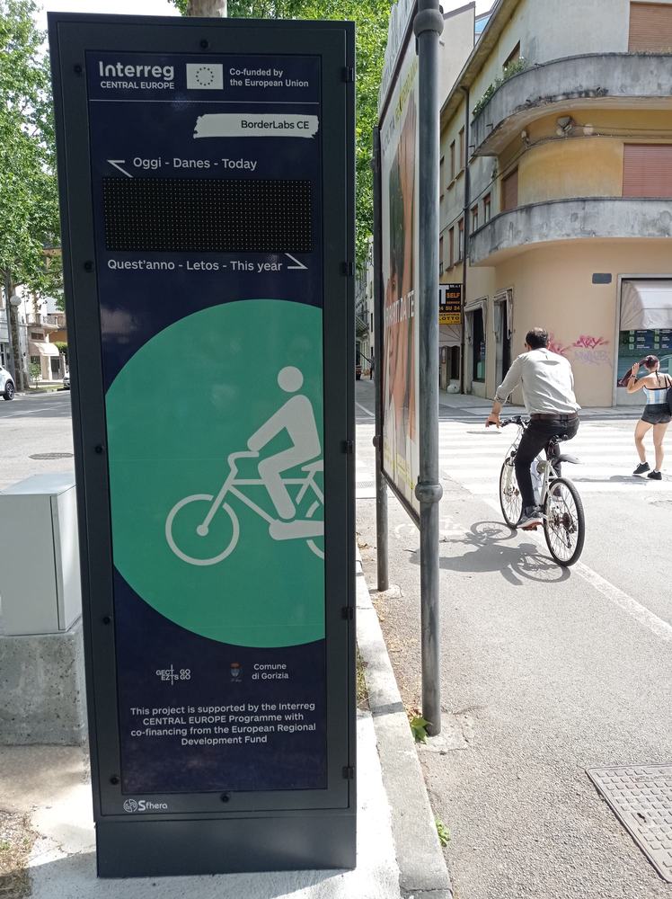 The newly installed bike counter in Gorizia