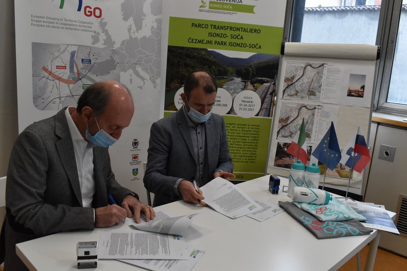 firma contratto lotto 3 e 4 Isonzo